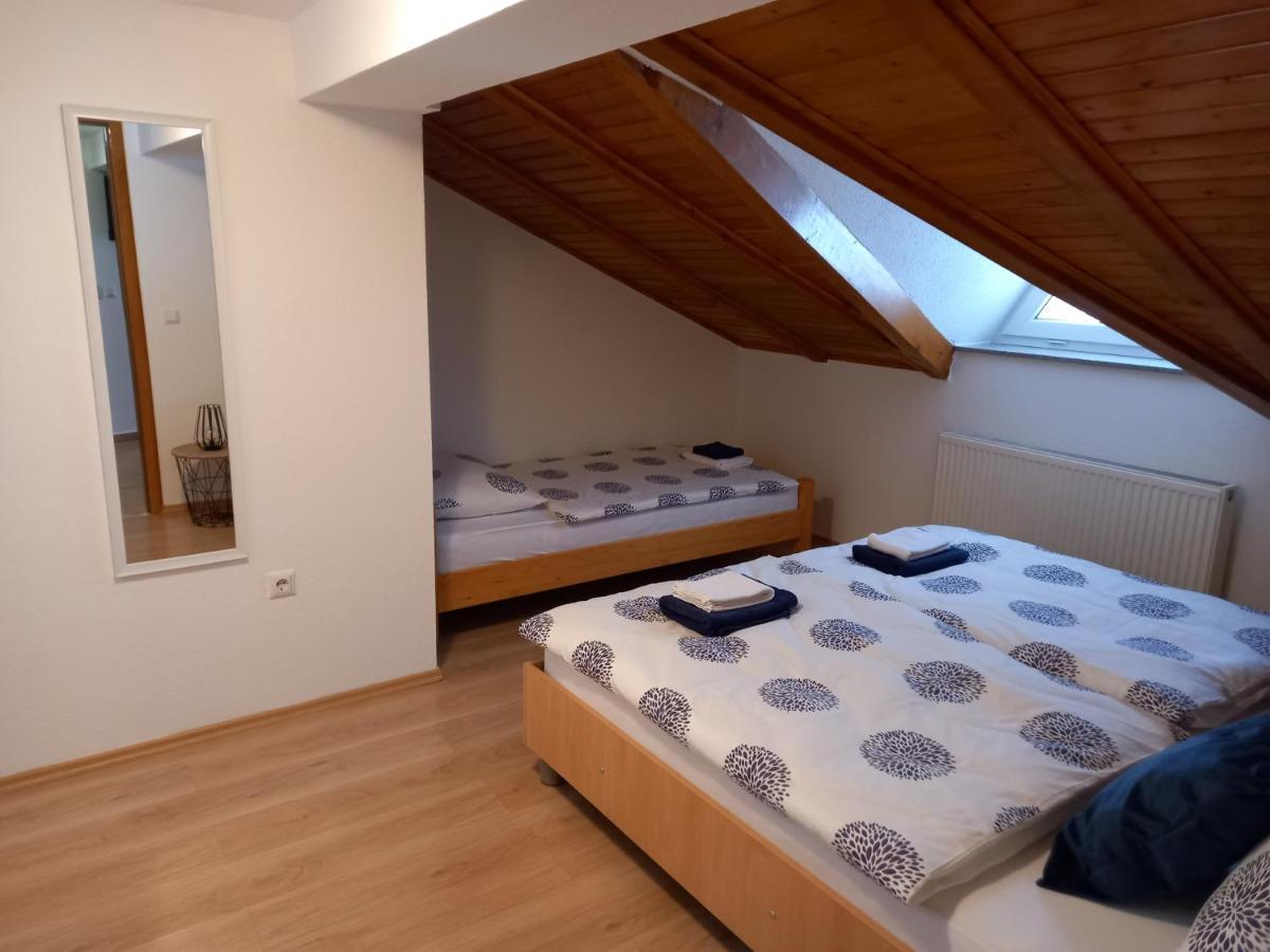 Studio Apartman Ivana Jajca Kültér fotó